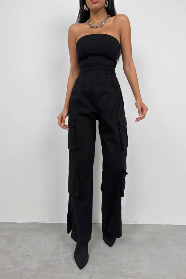 Trägerloser Denim Jumpsuit mit Cargo Taschen